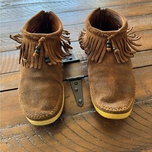 Women’s Minnetonka Moccasins